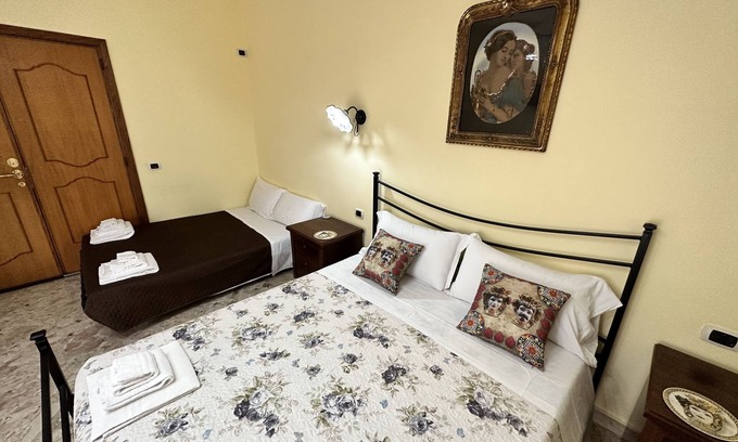 Gela Bed & Breakfast | In the center of Gela with a panoramic terrace and to 350 meters from the beach
