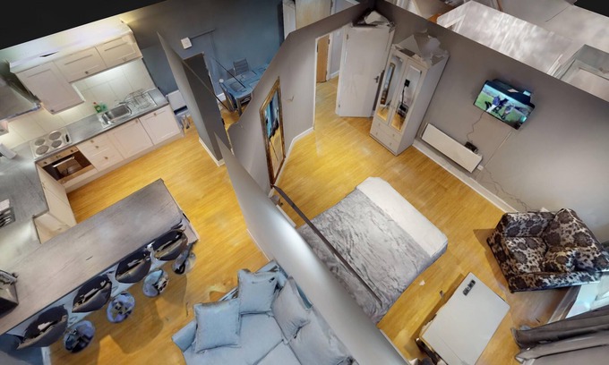 The Westside House | IN THE CITY PROPERTIES , LUXURIOUS 4 BEDROOMS 3 BATHROMS CITY CENTRE LOCATION