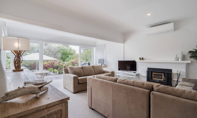 Flinders House | In the Heart of Flinders A Beachside Family Escape