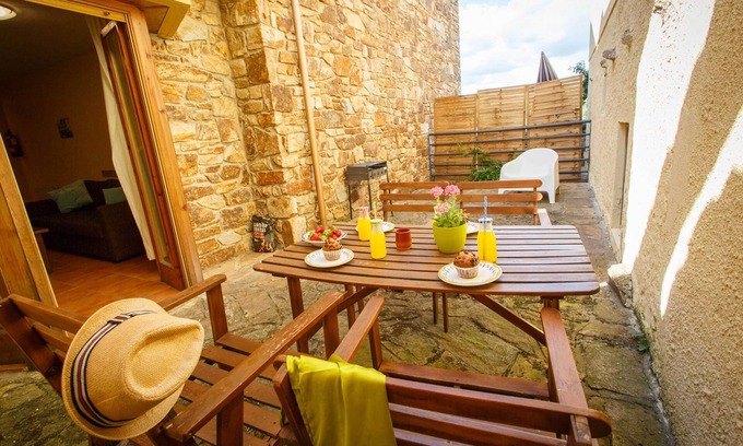 Pinuecar House | In the Hotensia House you can enjoy all the comforts of the city