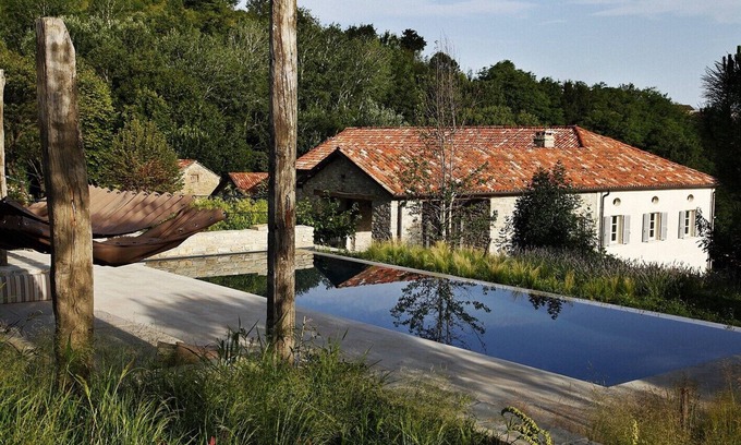 Roccaverano House | In the Langhe, superb luxurious designed new houses with floor cooling.