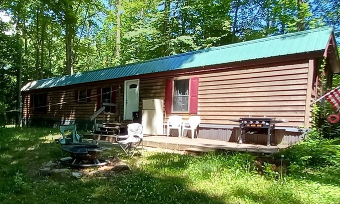Maple View House | In the middle of the Salmon run!