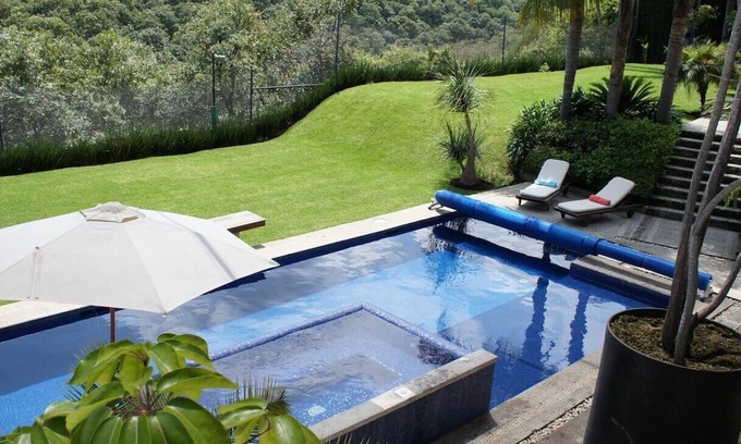 Cuernavaca House | IN THE WATER FOREST * HOT JACUZZI INCLUDED