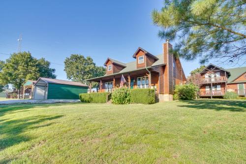 Vian House | Incredible Log Home 1 Mile From Lake Tenkiller