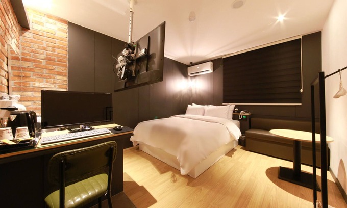Anyang Hotel | Indeokwon Wol