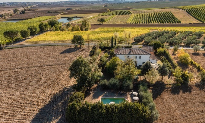 Brolio Villa | Independent villa with WIFI, private pool, A/C, close to Cortona!