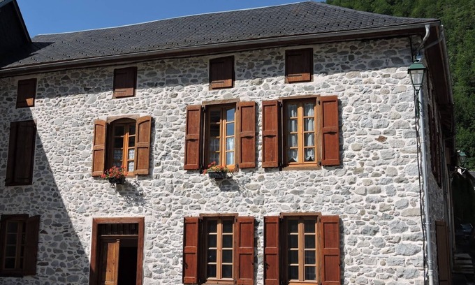 Ustou Apartment | Independent apartment in house in beautiful stone