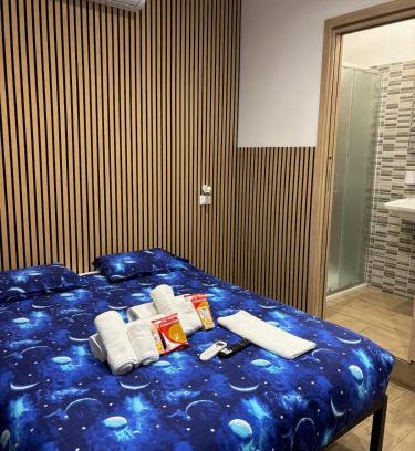 Prenestino-Labicano House | Independent INT-E Room with Bathroom and Break Corner