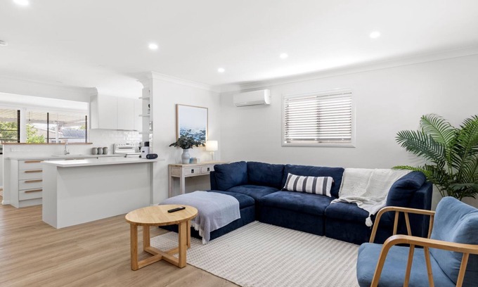 Callala Bay House | Indigo - Pet Friendly - 7 Mins Walk to Beach