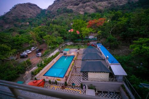 Paud Hotel | Indradhanush Hill Resort