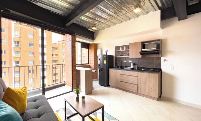 Florida Nueva Apartment | Industrial architectured Apt in the heart of Laureles with beautiful valley view