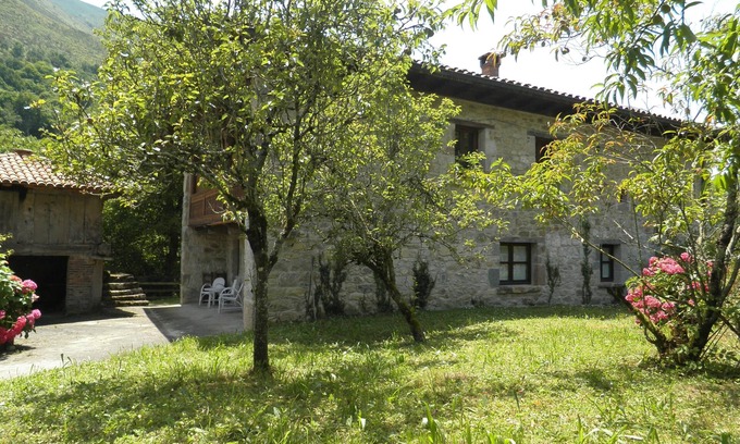 Puente Nuevo Cottage | Inés's casina. Rural beach and mountain area. Ideal families and groups.