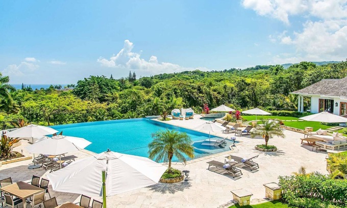 Tryall Villa | Infinity (5/6 Rooms) Luxury villa