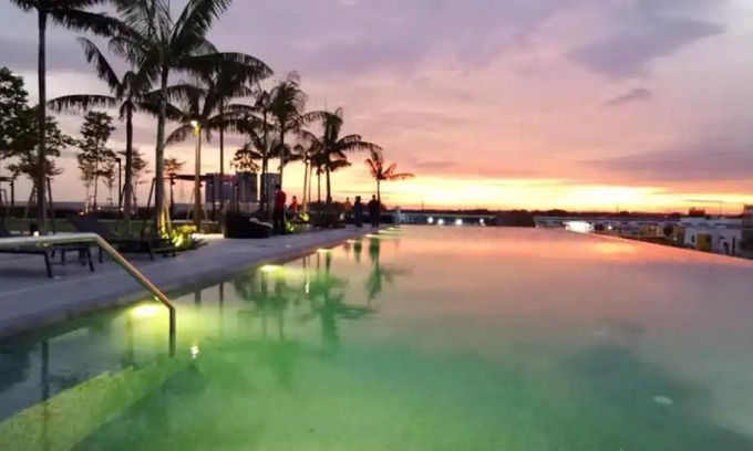 Klang Apartment | Infinity pool apartment with stunning sunset view - GM Remia Residence Ambang Botanic