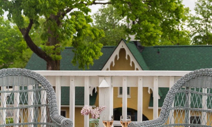 St. Matthews Bed & Breakfast | Inn at Woodhaven