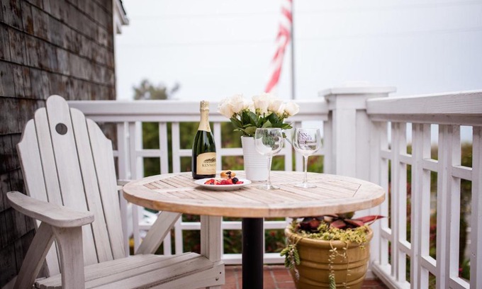 Summerland Bed & Breakfast | Inn On SummerHill