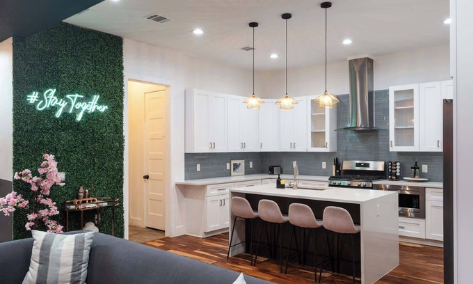 MLK House | Insta-Worthy Funky Palace in East Austin