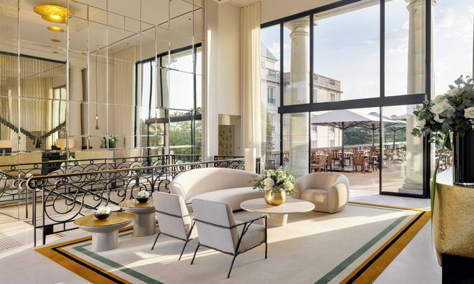 La Chapelle-en-Serval Hotel | InterContinental Chantilly Chateau Mont Royal by IHG