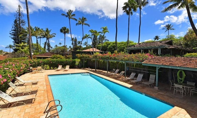 Kaanapali Cottage | International Colony Club –Dual Cottage Retreat, 4 bedrooms/Sleep 12 in total.