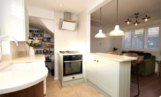 West Thornton House | Intimate 1-Bedroom Sanctuary in the Heart of London