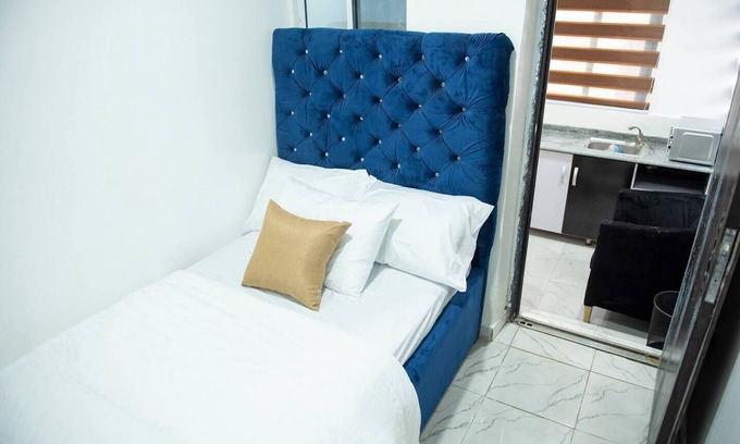 Abuja Apartment | Inviting 1-Bed Apartment Located in Abuja
