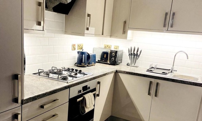 Spitalfields Apartment | Inviting 3-bed Apartment in London