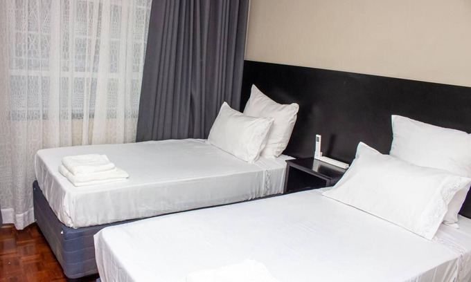 Target Area Apartment | Inviting 3-bed Apartment In The City
