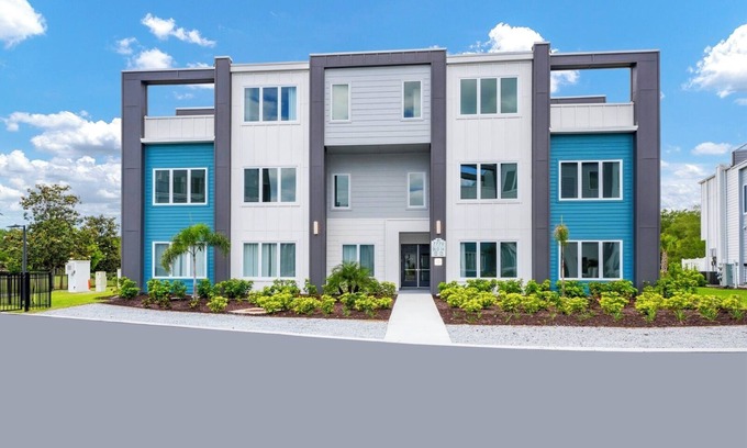 Reunion Condo | Inviting Condo with Pool Table near Disney with Resort & Waterpark Access -.