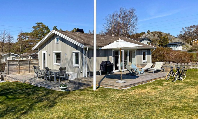 Halleviksstrand House | Inviting cottage for a nice vacation near the sea.