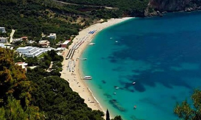 Agia Kiriaki Apartment | Ionian View Gem - Parga Garden Nest