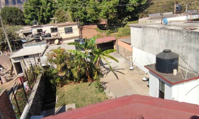 Tepoztlan Bed & Breakfast | IOW4 NA FuegoSol 2B CasaYogaLounge