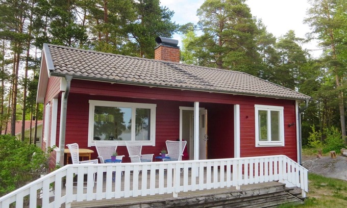 Akersberga Cottage | IPaD Sea Cottages "Charming Sea Cottage"