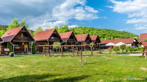 Izvoare Ski Chalet | Irgó kulcsosházak