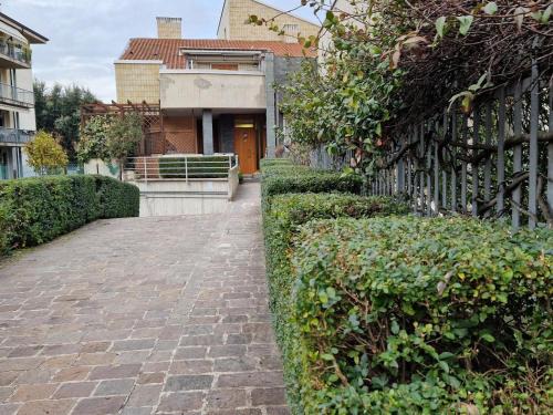 Nord-Est Bed & Breakfast | Iris B&B Verona