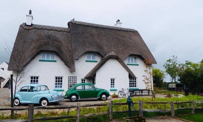 Cookstown Cottage | Irish Thatched Cottage