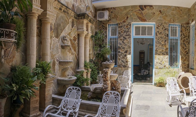Centro Havana House | Isac David