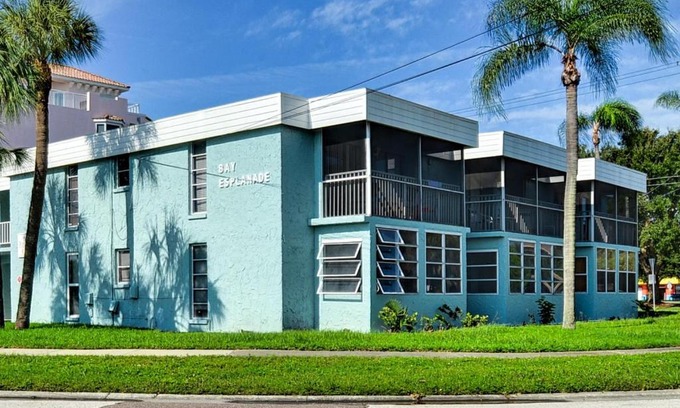 Bay Esplanade Apartment | Island Escape 201