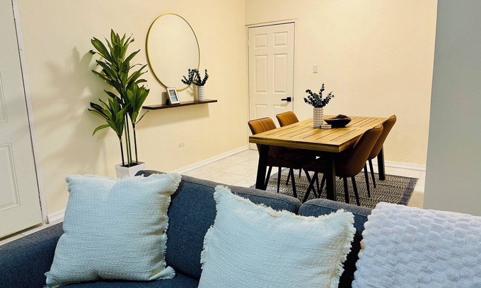 West Gate Hills Apartment | Island Paradise Too - Gated/Secure/Transportation Available