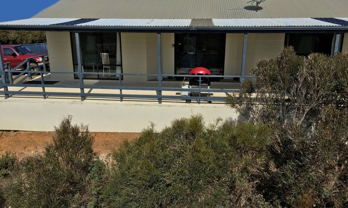 Newland House | Island Time at Vivonne Bay - short walk to beach