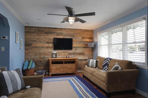 Seaside Heights Villa | Island Time- beautifully renovated bay view home