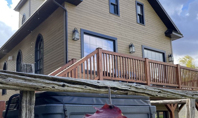 Matapedia Cottage | Island View Cottage: A Hidden Gem near Sugarloaf Park in Northern New Brunswick