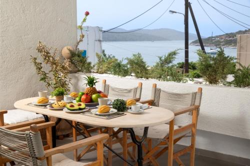 Plaka Apartment | Island View House