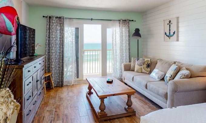 Fort Walton Beach Hotel | Islander W 602