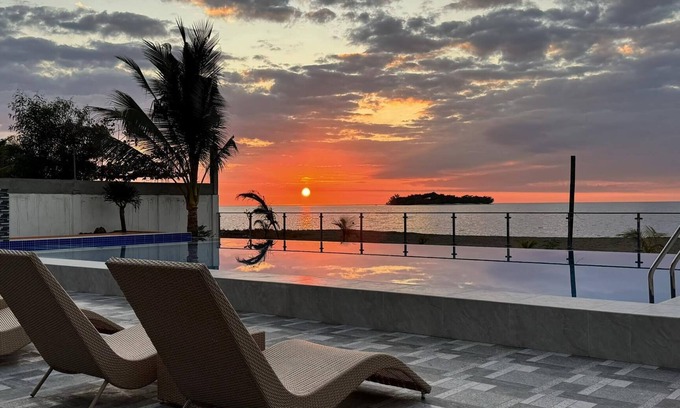 Candelaria Hotel | Istana Baylon Resort