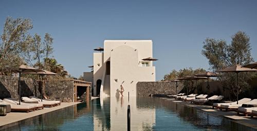 Perivolos Hotel | Istoria, a Member of Design Hotels