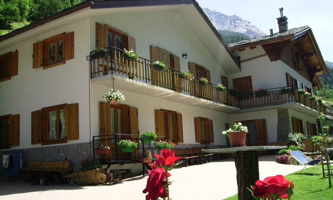 Rhemes-Saint-Georges Apartment | Appartamento in Valle d'Aosta per 5-7 persone