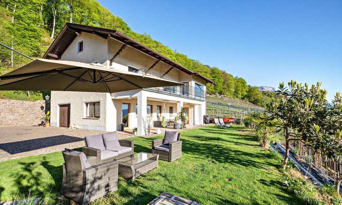 Castelvecchio Alto Apartment | Apartment 'Weitblick Kaltern' with Mountain View, Private Terrace and Garden