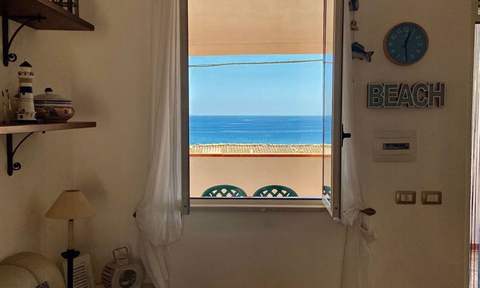 Isola di Capo Rizzuto Apartment | Le Cannella Beach, Capo Rizzuto Island, Sea View