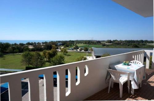 Porto Santa Margherita Apartment | Welcoming flat with large terrace