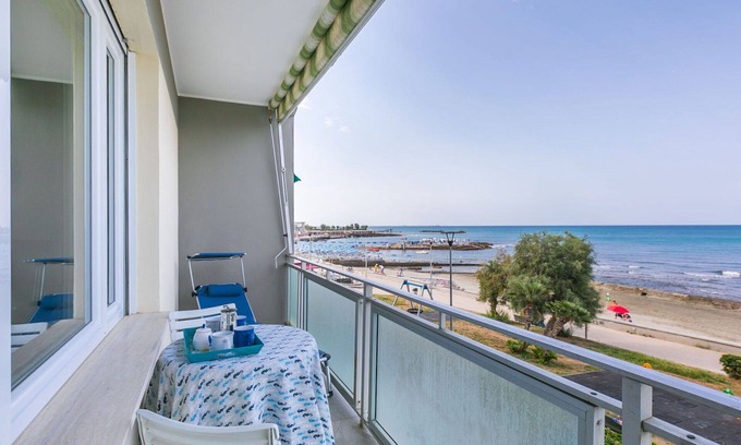 Rosignano Solvay Apartment | Nice apartment for 6 guests with WIFI, A/C, TV, balcony and parking